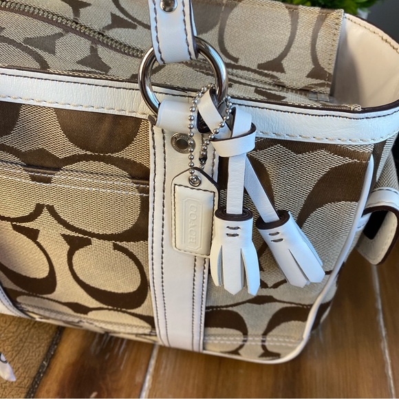 Coach Vintage Signature Gallery Tassel Tote Shoulder Bag - Picture 7 of 16